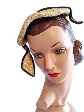 Vintage Dramatic 1950s Tan Straw Small Cocktail Hat With Twisted Side Pieces